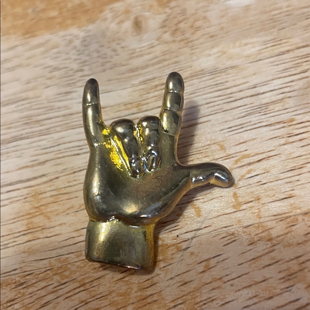 001 Vintage Elegant Gold Toned Hand Sign Pin